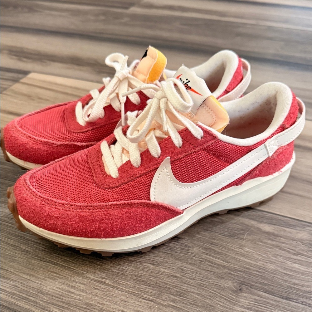 Nike Waffle Debut Coral Pink White Retro Sneakers Women's 7.5 DX2931-600